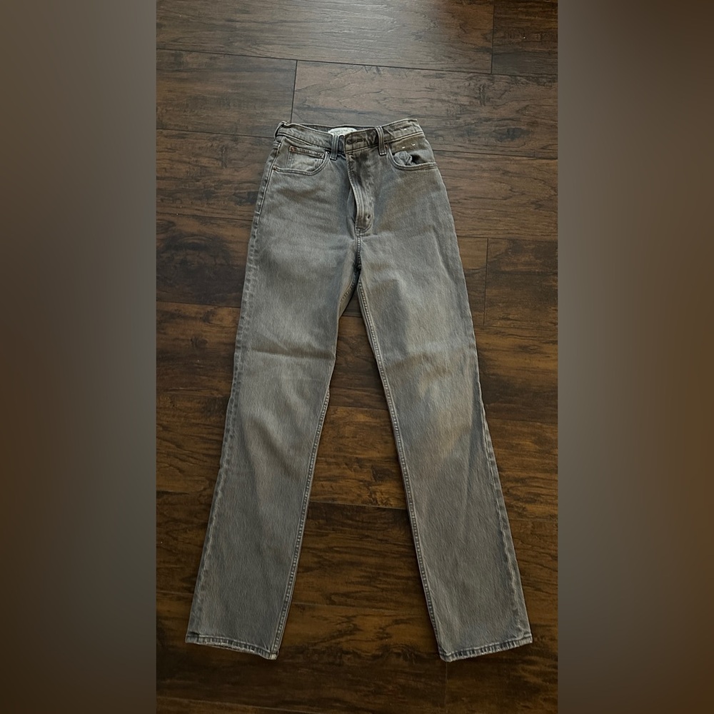 Abercrombie & Fitch 90s ultra high rise Stonewashed Gray Jeans